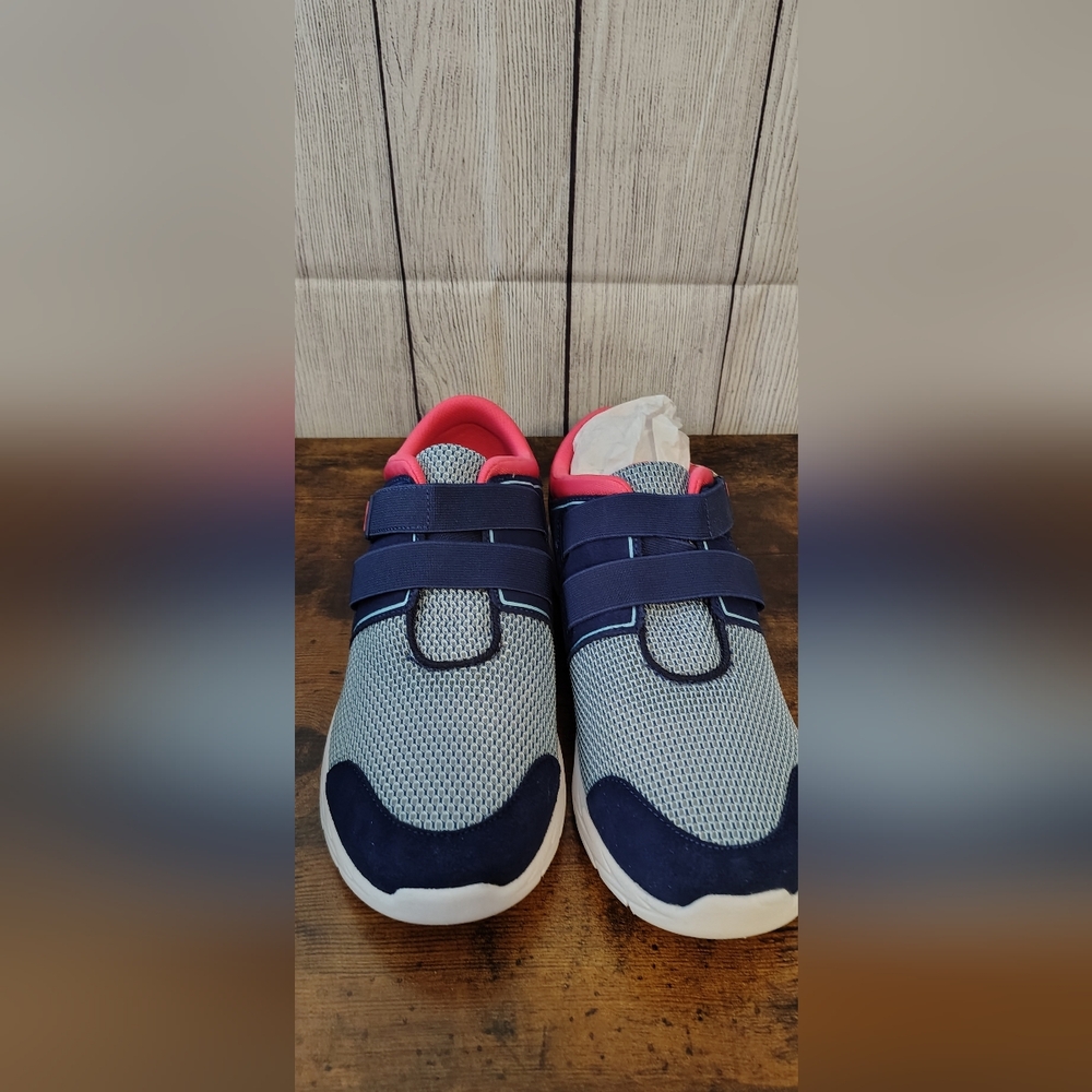 Vionic Brisk Ema Women's Size 9.5 Wide Multicolor